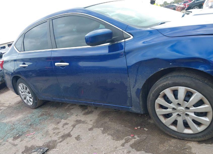 Photo 13 of 2018 Nissan Sentra S (VIN 3N1AB7AP4JY226247)