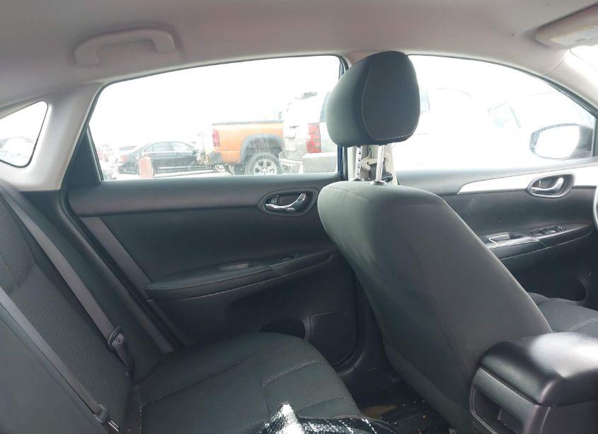 Photo 8 of 2018 Nissan Sentra S (VIN 3N1AB7AP4JY226247)