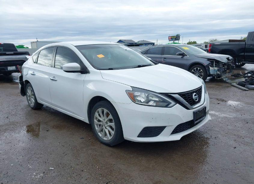 2018 Nissan Sentra SV (VIN 3N1AB7AP4JY248474) main photo