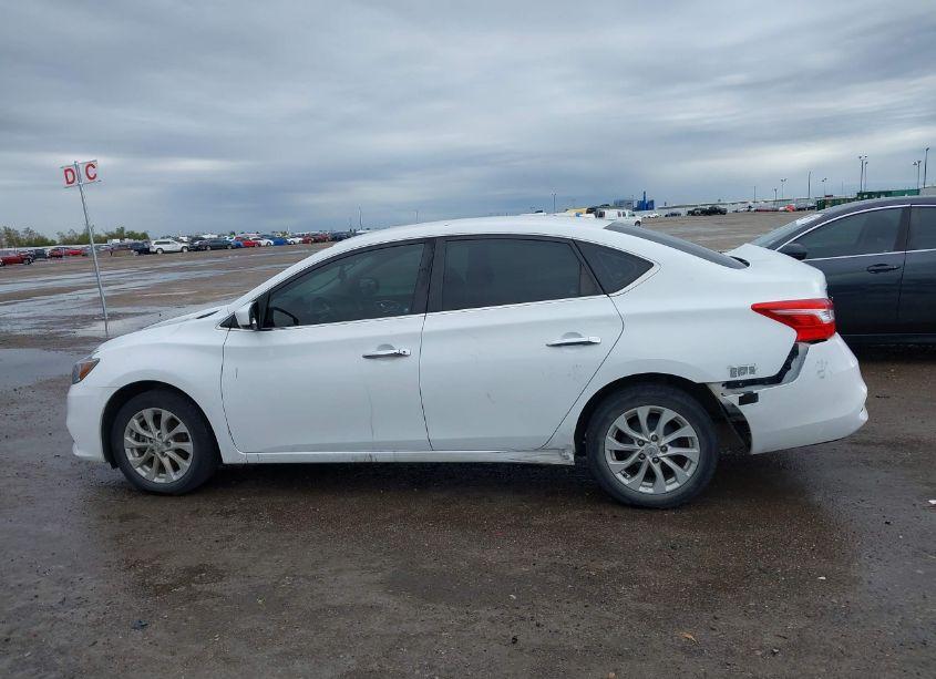 Photo 14 of 2018 Nissan Sentra SV (VIN 3N1AB7AP4JY248474)