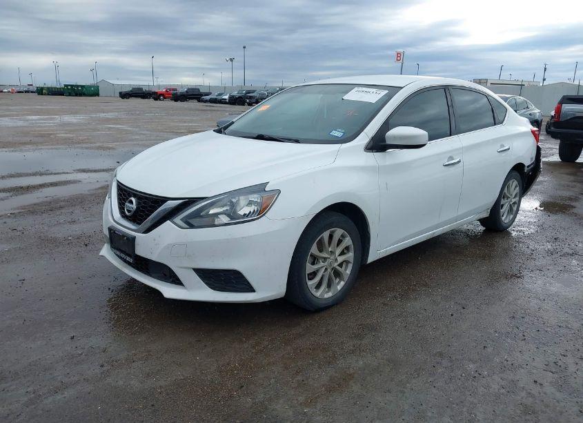 Photo 2 of 2018 Nissan Sentra SV (VIN 3N1AB7AP4JY248474)