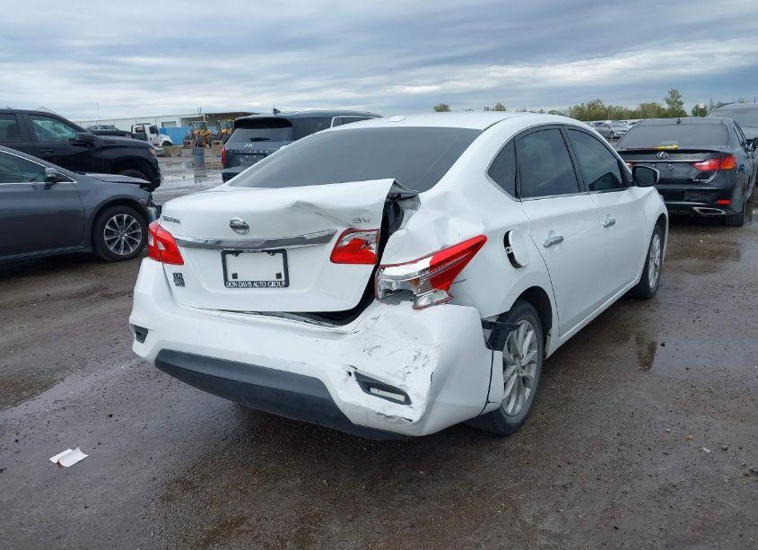 Photo 6 of 2018 Nissan Sentra SV (VIN 3N1AB7AP4JY248474)