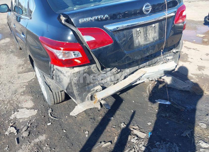Photo 6 of 2018 Nissan Sentra S (VIN 3N1AB7AP4JY254761)