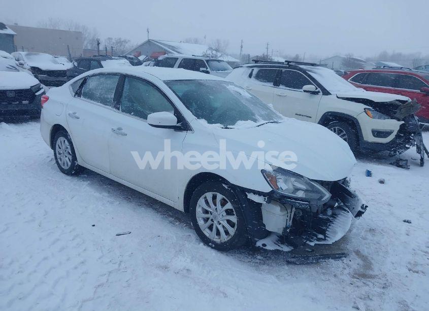 2018 Nissan Sentra SV (VIN 3N1AB7AP4JY259233) main photo