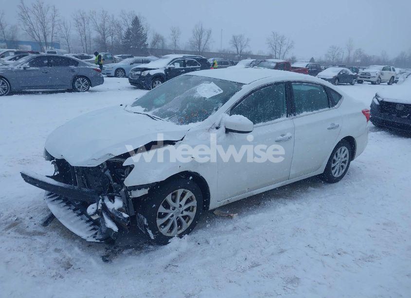 Photo 2 of 2018 Nissan Sentra SV (VIN 3N1AB7AP4JY259233)
