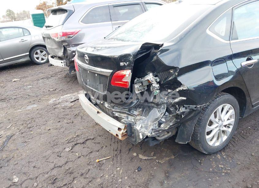 Photo 6 of 2018 Nissan Sentra SV (VIN 3N1AB7AP4JY261032)