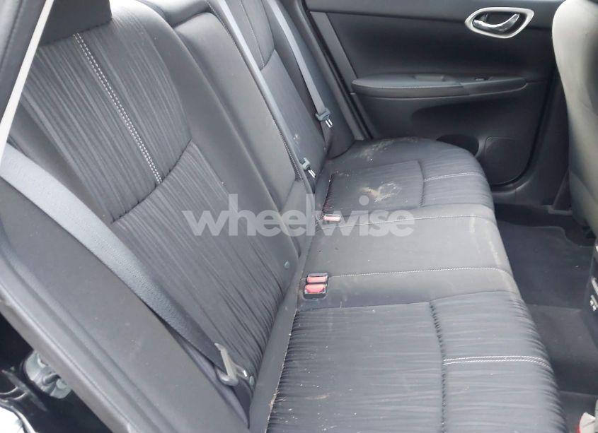 Photo 8 of 2018 Nissan Sentra SV (VIN 3N1AB7AP4JY261032)