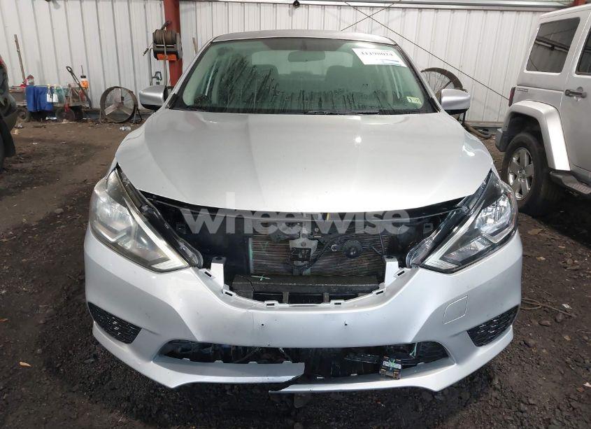 Photo 12 of 2018 Nissan Sentra SV (VIN 3N1AB7AP4JY262861)