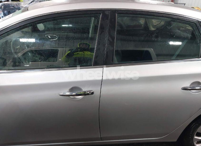 Photo 14 of 2018 Nissan Sentra SV (VIN 3N1AB7AP4JY262861)