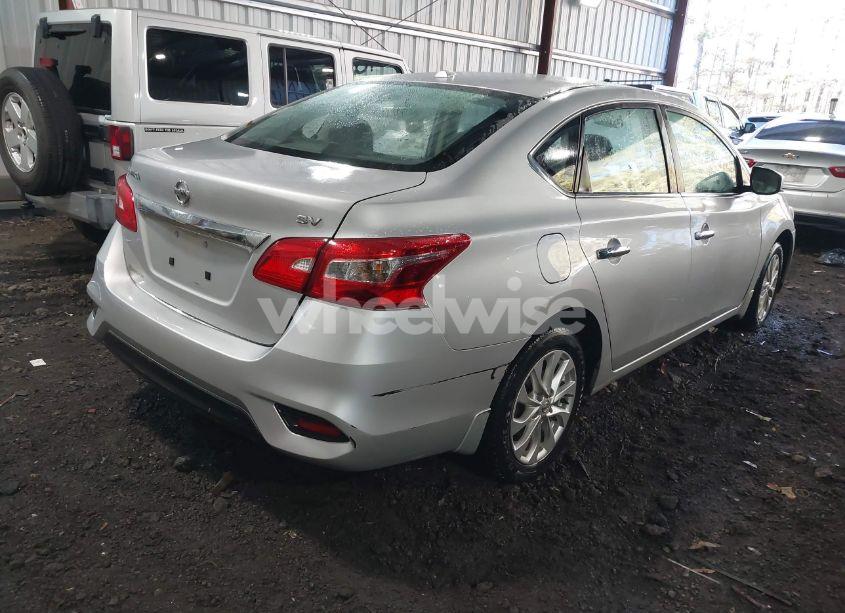 Photo 4 of 2018 Nissan Sentra SV (VIN 3N1AB7AP4JY262861)