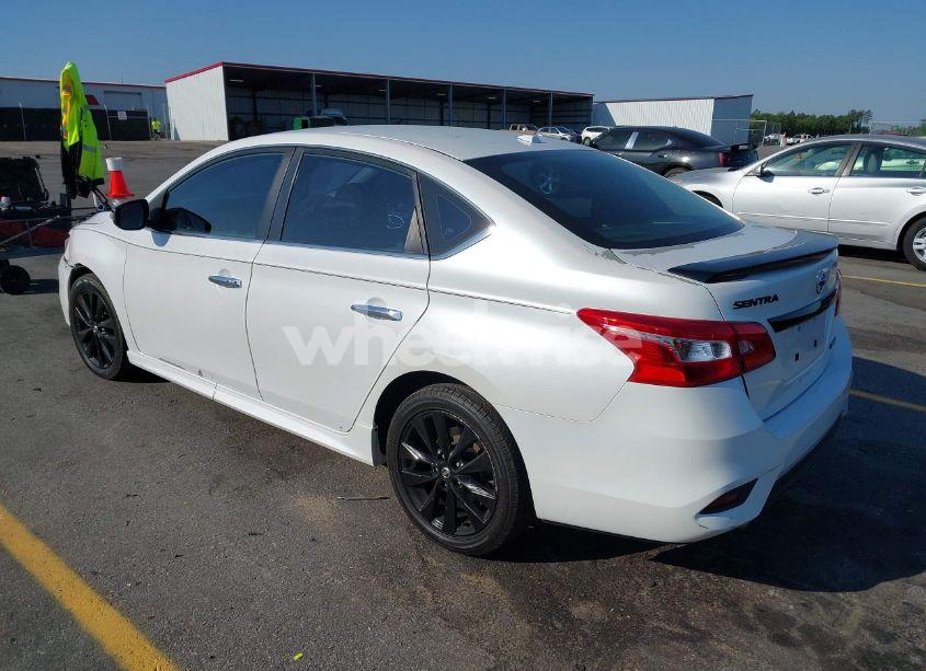 Photo 3 of 2018 Nissan Sentra SR (VIN 3N1AB7AP4JY268336)