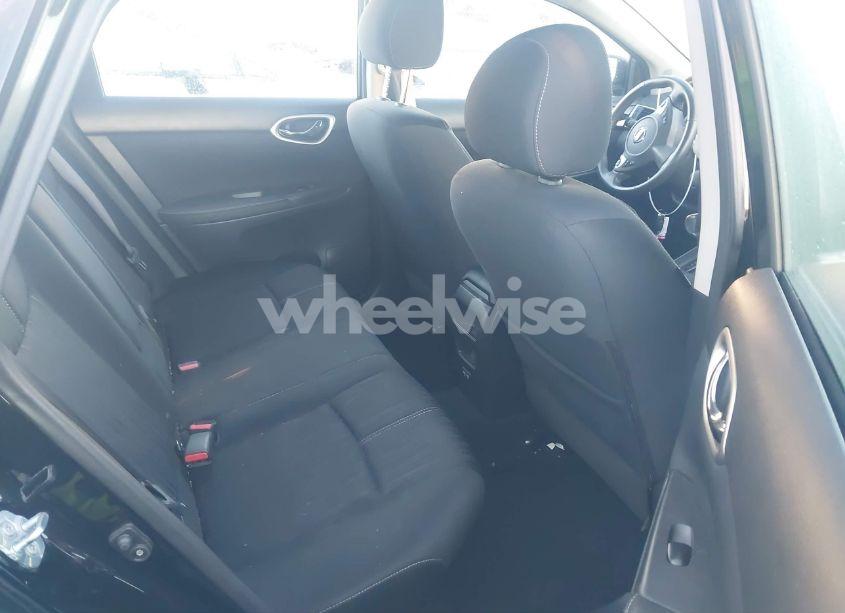 Photo 8 of 2018 Nissan Sentra SV (VIN 3N1AB7AP4JY274654)
