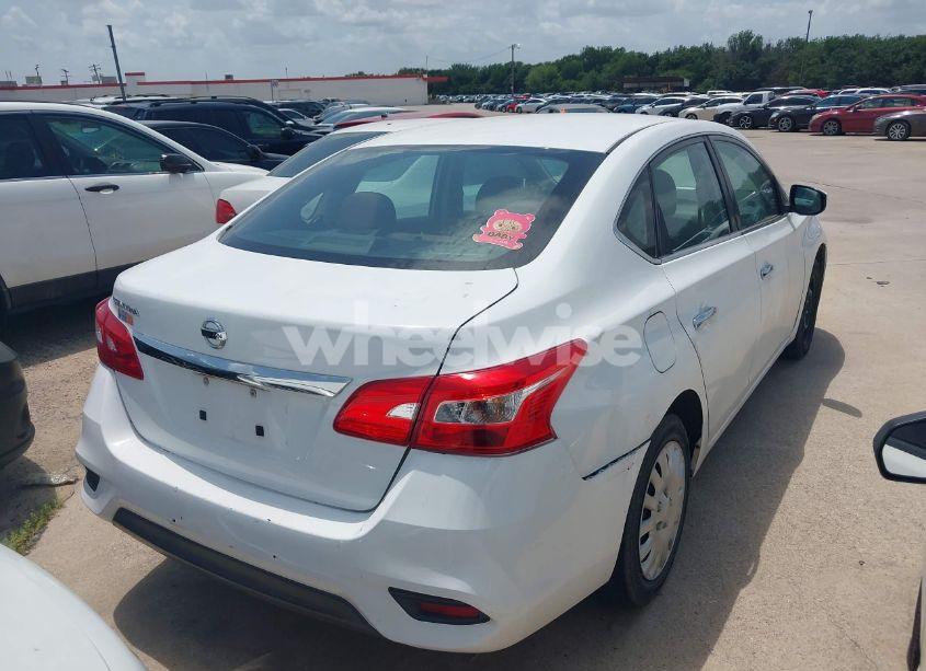 Photo 4 of 2018 Nissan Sentra S (VIN 3N1AB7AP4JY274850)