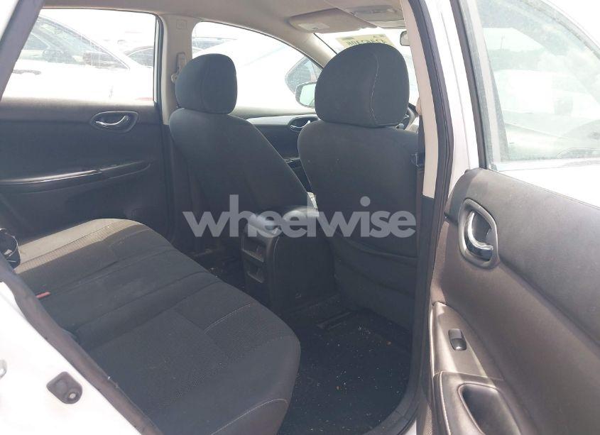 Photo 8 of 2018 Nissan Sentra S (VIN 3N1AB7AP4JY274850)