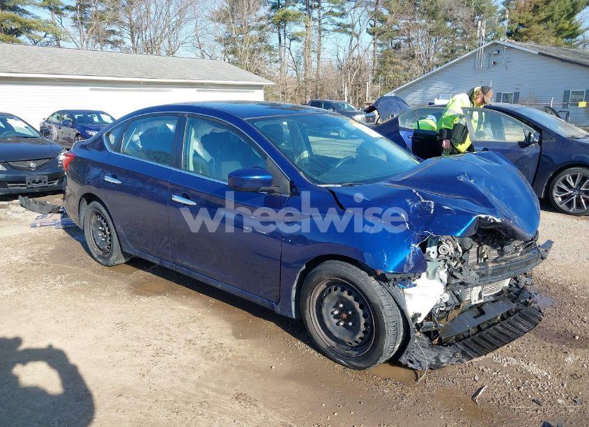 2018 Nissan Sentra S (VIN 3N1AB7AP4JY274931) main photo