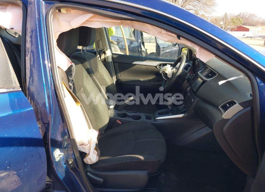 Photo 5 of 2018 Nissan Sentra S (VIN 3N1AB7AP4JY274931)
