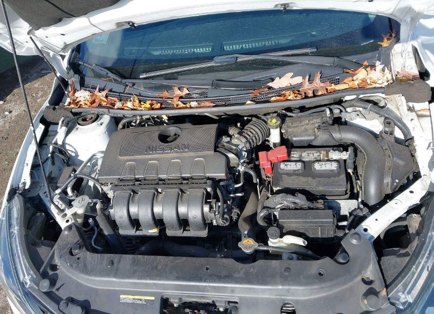 Photo 10 of 2018 Nissan Sentra SR (VIN 3N1AB7AP4JY278087)