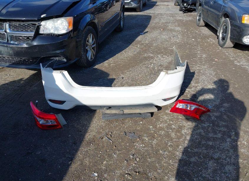 Photo 12 of 2018 Nissan Sentra SR (VIN 3N1AB7AP4JY278087)