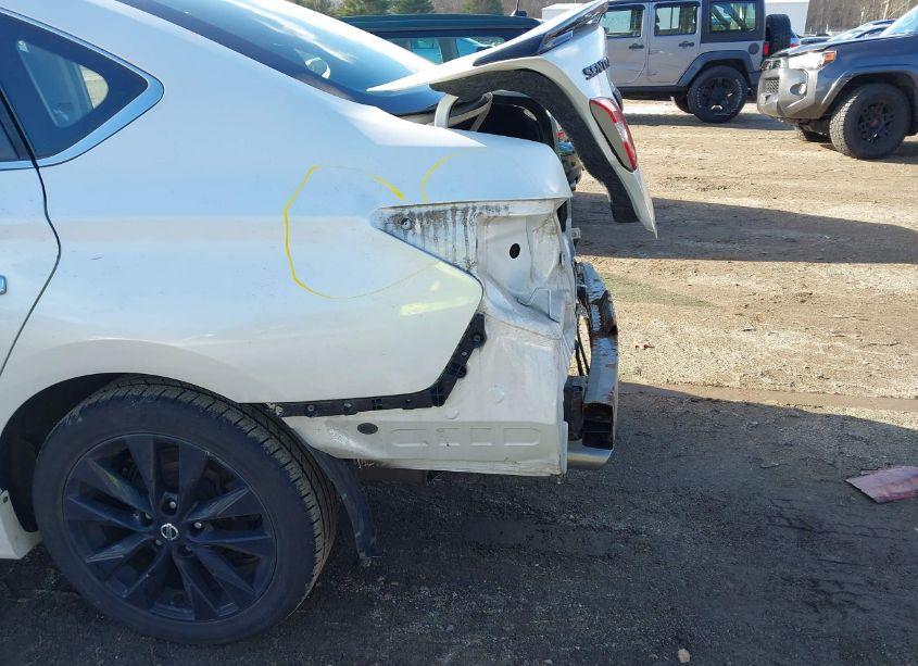 Photo 18 of 2018 Nissan Sentra SR (VIN 3N1AB7AP4JY278087)