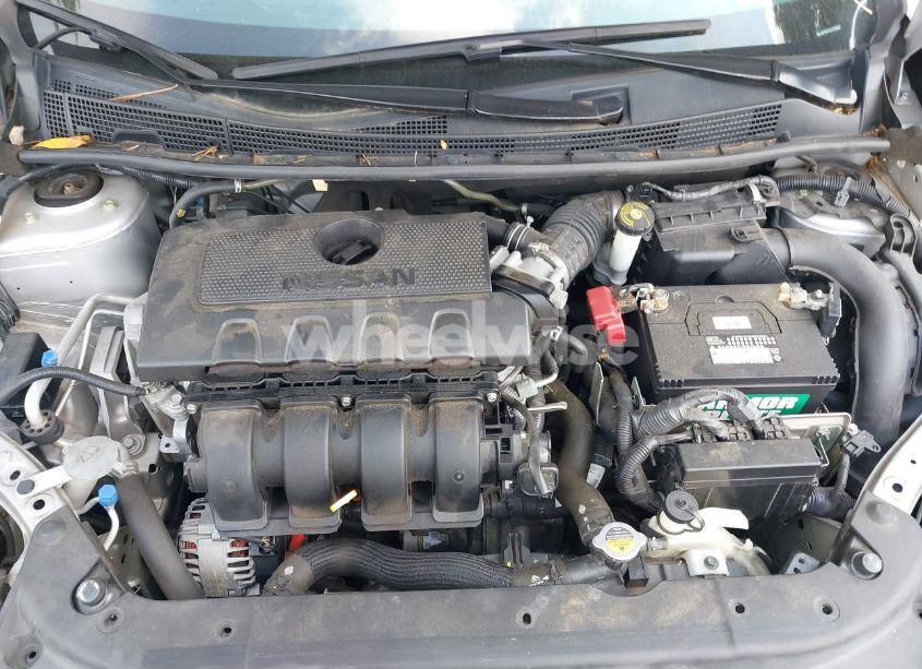 Photo 10 of 2018 Nissan Sentra SV (VIN 3N1AB7AP4JY279367)