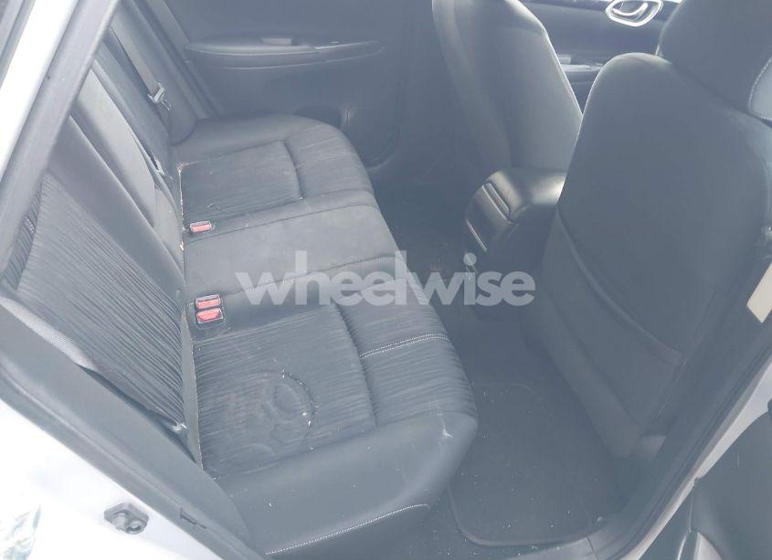 Photo 8 of 2018 Nissan Sentra SV (VIN 3N1AB7AP4JY279367)