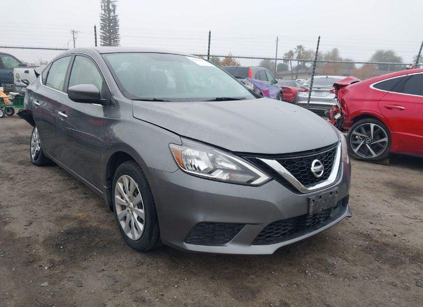 2018 Nissan Sentra S (VIN 3N1AB7AP4JY280986) main photo