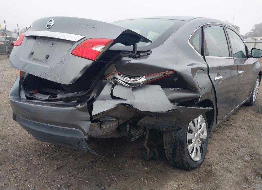 Photo 6 of 2018 Nissan Sentra S (VIN 3N1AB7AP4JY280986)