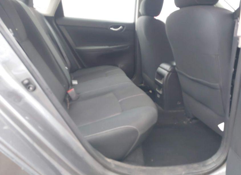 Photo 8 of 2018 Nissan Sentra S (VIN 3N1AB7AP4JY280986)