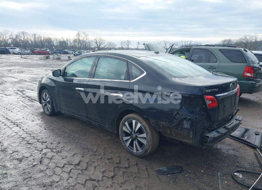Photo 3 of 2018 Nissan Sentra SL (VIN 3N1AB7AP4JY286786)