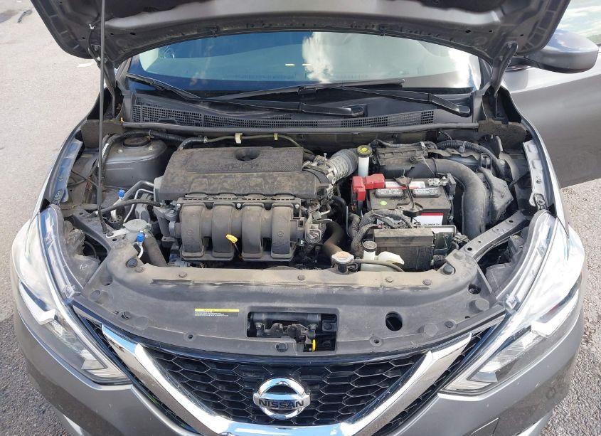 Photo 10 of 2018 Nissan Sentra SV (VIN 3N1AB7AP4JY287730)