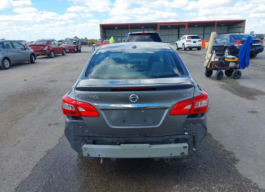 Photo 16 of 2018 Nissan Sentra SV (VIN 3N1AB7AP4JY287730)