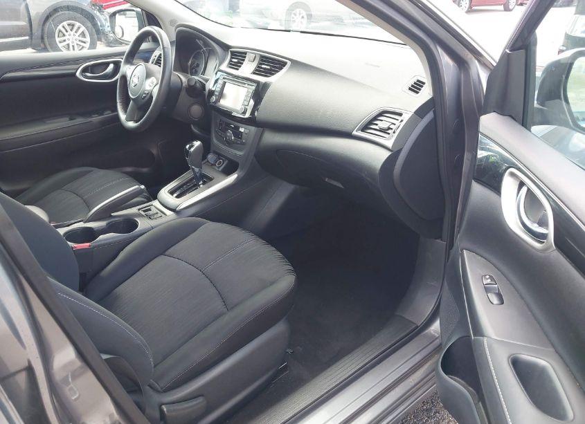 Photo 5 of 2018 Nissan Sentra SV (VIN 3N1AB7AP4JY287730)