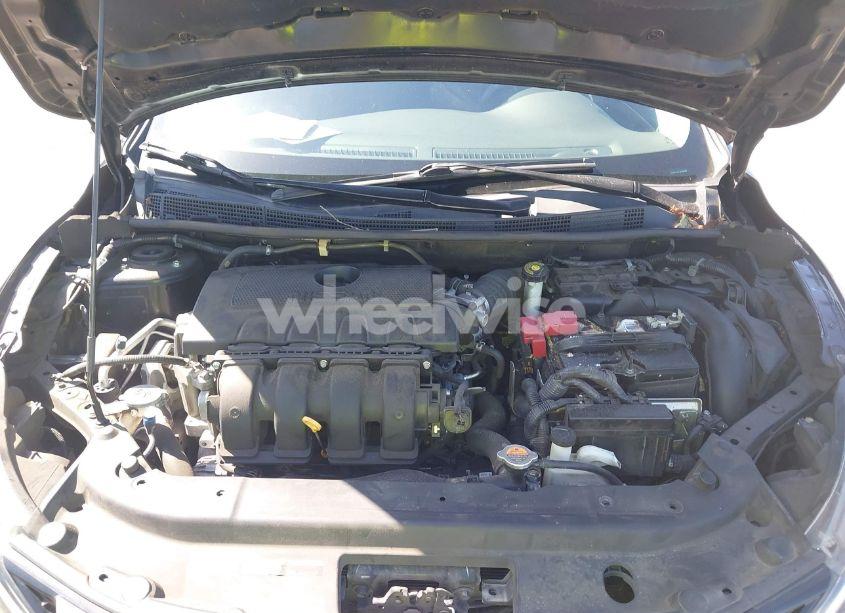 Photo 10 of 2018 Nissan Sentra S (VIN 3N1AB7AP4JY305904)