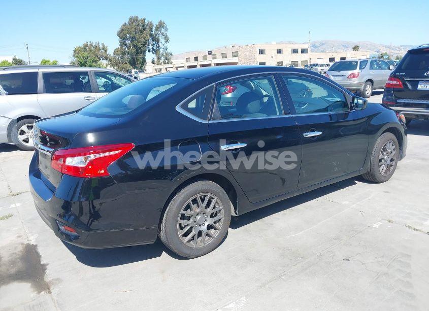 Photo 4 of 2018 Nissan Sentra S (VIN 3N1AB7AP4JY305904)