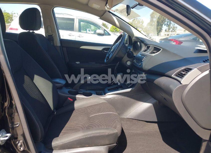 Photo 5 of 2018 Nissan Sentra S (VIN 3N1AB7AP4JY305904)