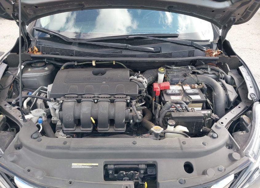 Photo 10 of 2018 Nissan Sentra S (VIN 3N1AB7AP4JY309841)