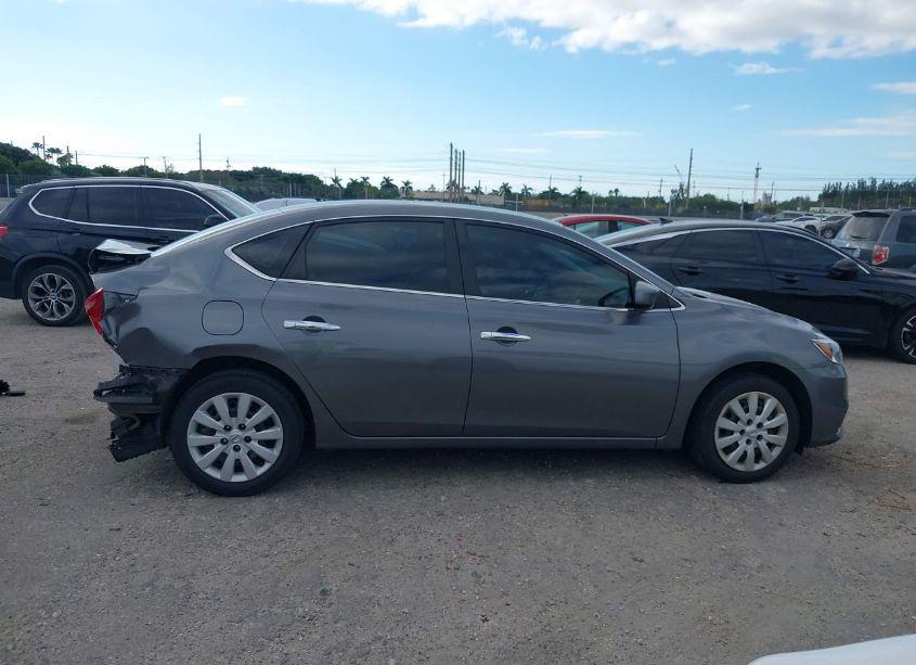 Photo 13 of 2018 Nissan Sentra S (VIN 3N1AB7AP4JY309841)