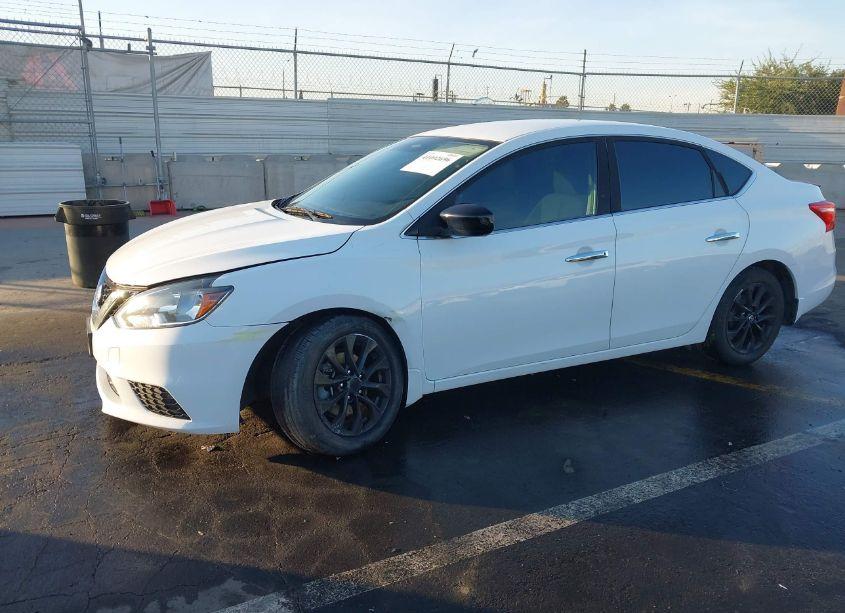 Photo 6 of 2018 Nissan Sentra S (VIN 3N1AB7AP4JY313744)