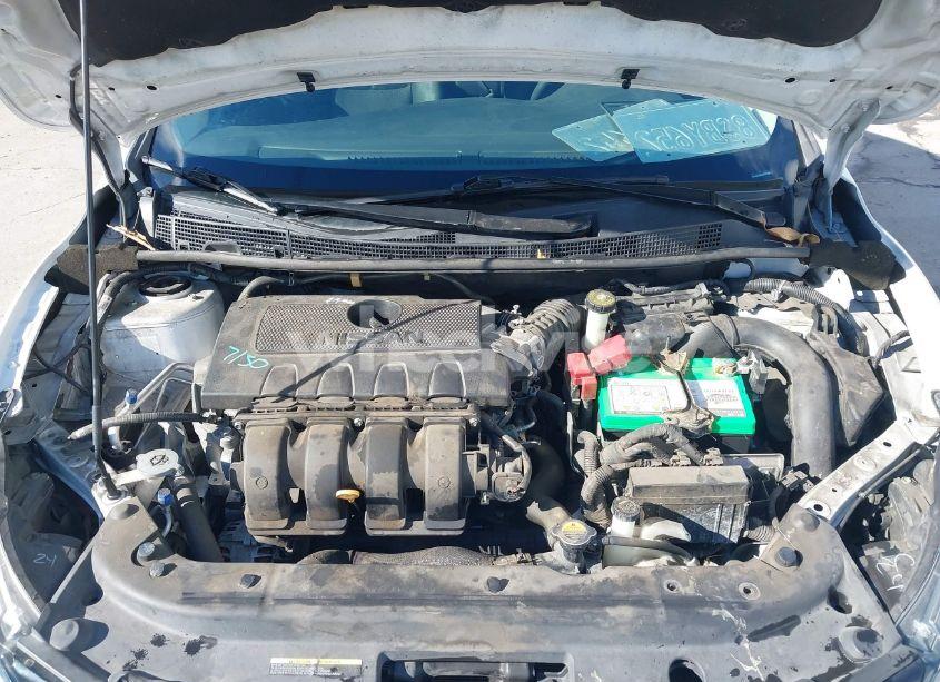 Photo 10 of 2018 Nissan Sentra S (VIN 3N1AB7AP4JY327806)