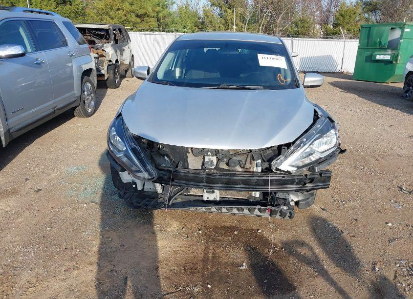 Photo 6 of 2018 Nissan Sentra S (VIN 3N1AB7AP4JY345237)