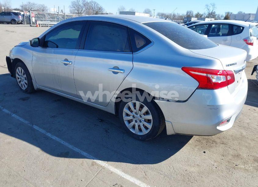 Photo 3 of 2018 Nissan Sentra S (VIN 3N1AB7AP4JY348798)