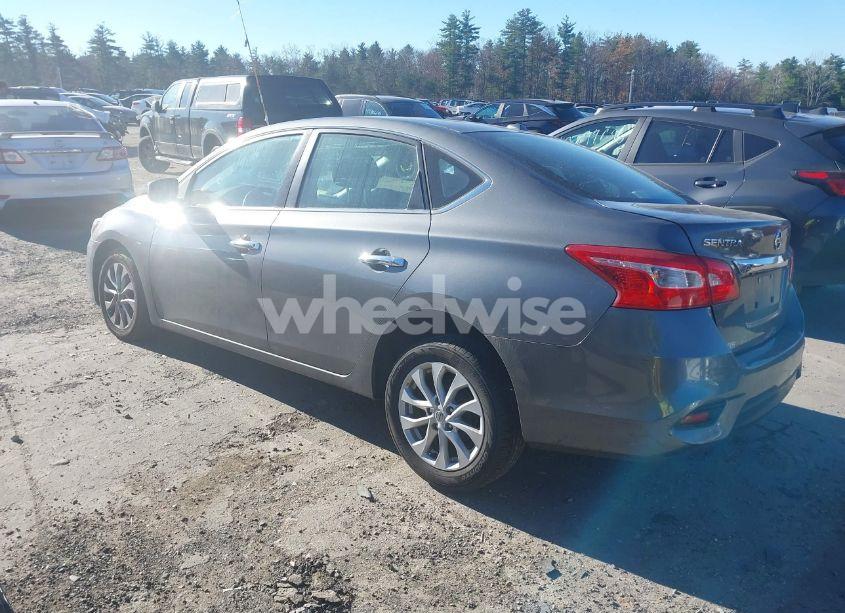 Photo 3 of 2019 Nissan Sentra SV (VIN 3N1AB7AP4KL614111)