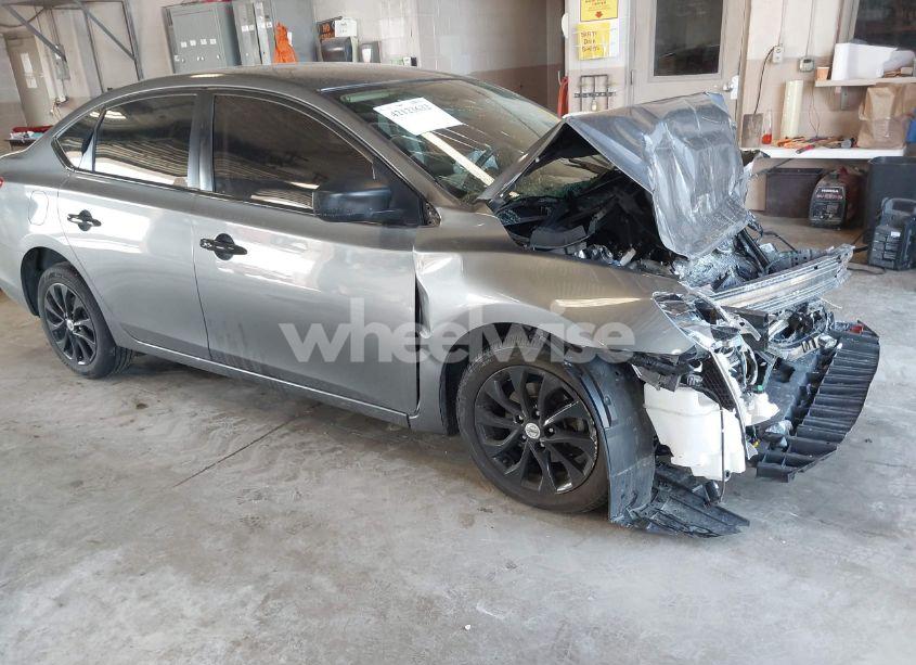 2019 Nissan Sentra SV (VIN 3N1AB7AP4KL625982) main photo