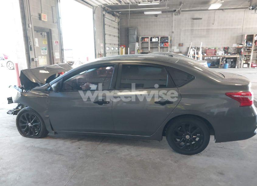 Photo 14 of 2019 Nissan Sentra SV (VIN 3N1AB7AP4KL625982)