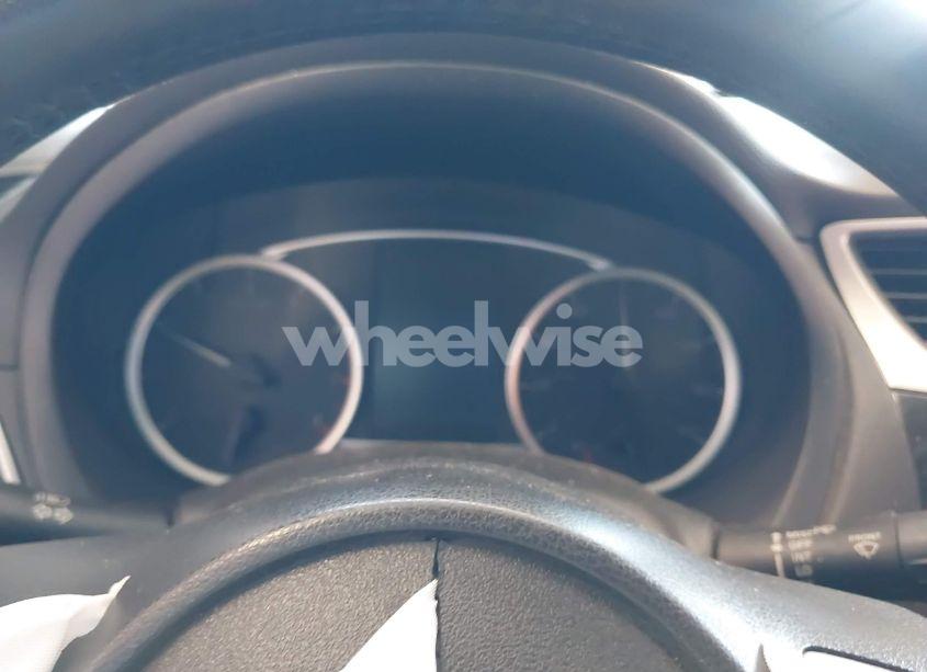 Photo 7 of 2019 Nissan Sentra SV (VIN 3N1AB7AP4KL625982)