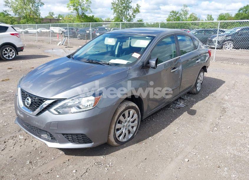 Photo 2 of 2019 Nissan Sentra S (VIN 3N1AB7AP4KY206808)