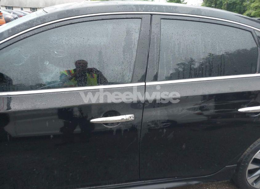 Photo 14 of 2019 Nissan Sentra SR (VIN 3N1AB7AP4KY222992)