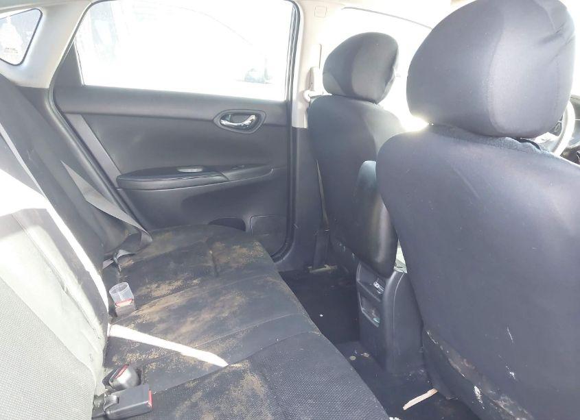 Photo 8 of 2019 Nissan Sentra S (VIN 3N1AB7AP4KY227089)