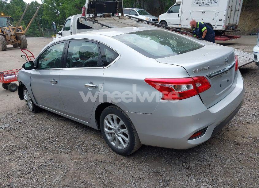 Photo 3 of 2019 Nissan Sentra SV (VIN 3N1AB7AP4KY229179)