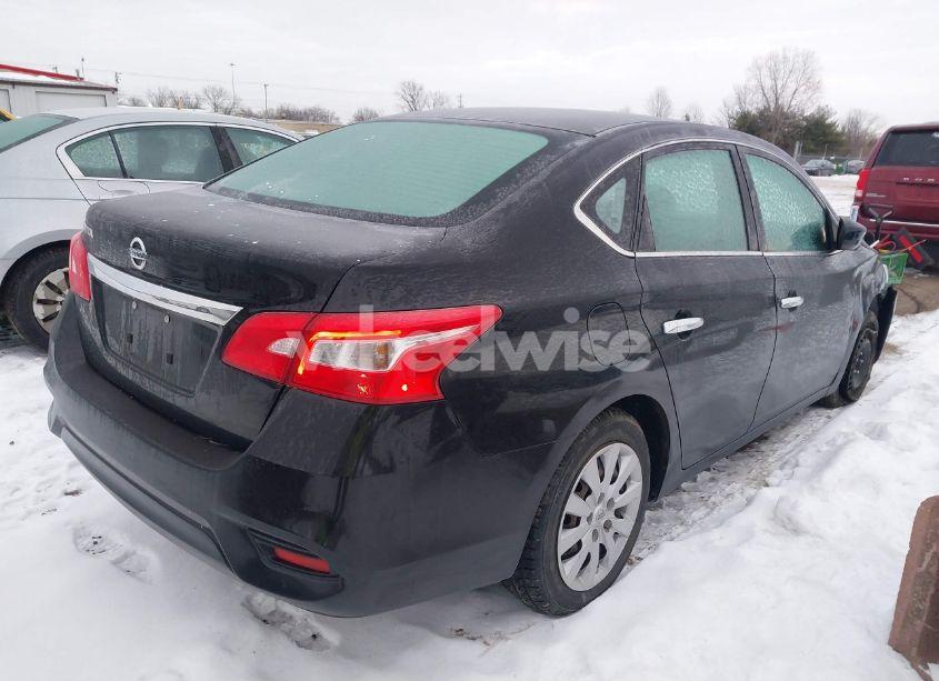 Photo 4 of 2019 Nissan Sentra S (VIN 3N1AB7AP4KY232311)